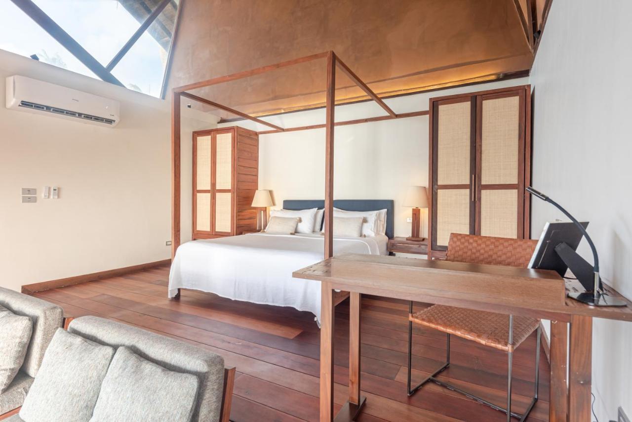 L'Osteria Luxe Beachfront B&B Генерал-Луна Экстерьер фото